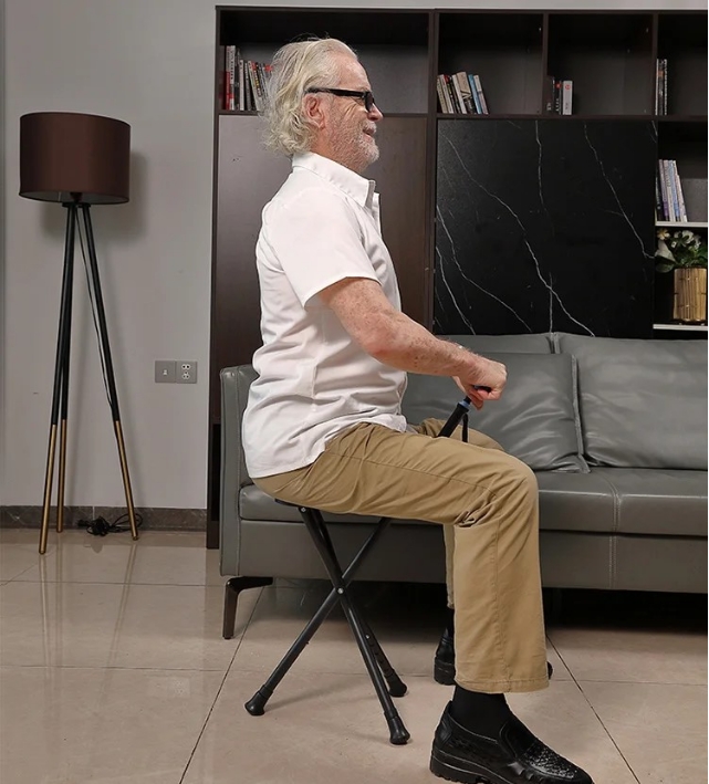 火爆熱銷中!德國老人拐杖凳,台灣本土出貨!24小時在線客服,售後無憂! 火爆熱銷中!德國老人拐杖凳,台灣本土出貨!24小時在線客服,售後無憂!